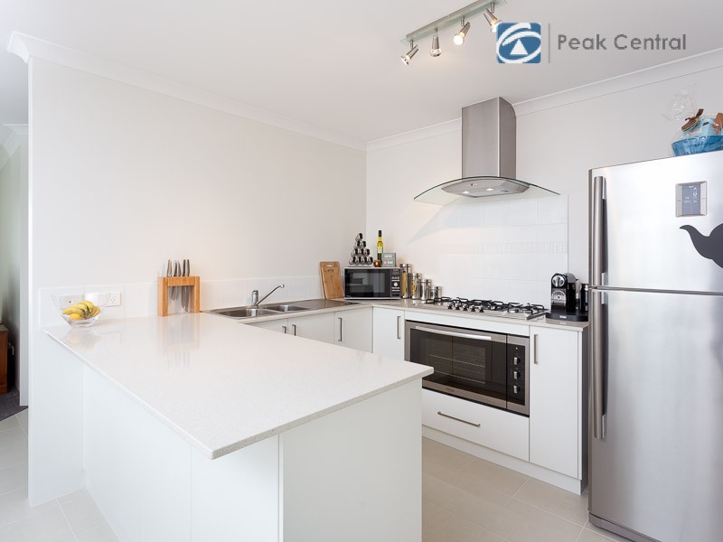 30 Covington Loop, Success WA 6164