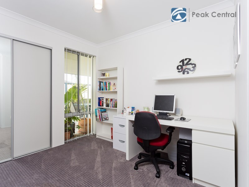 30 Covington Loop, Success WA 6164