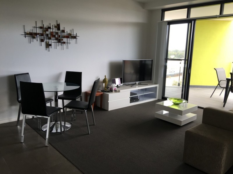 27/2 Points Way, Cockburn Central WA 6164