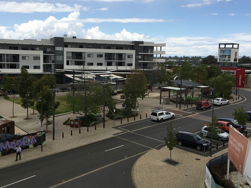 27/2 Points Way, Cockburn Central WA 6164