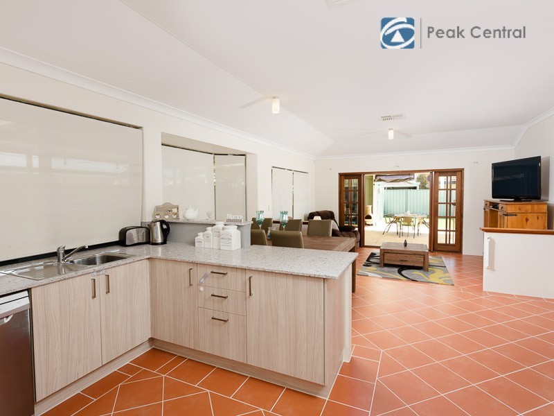 6 Quong Place, Atwell WA 6164