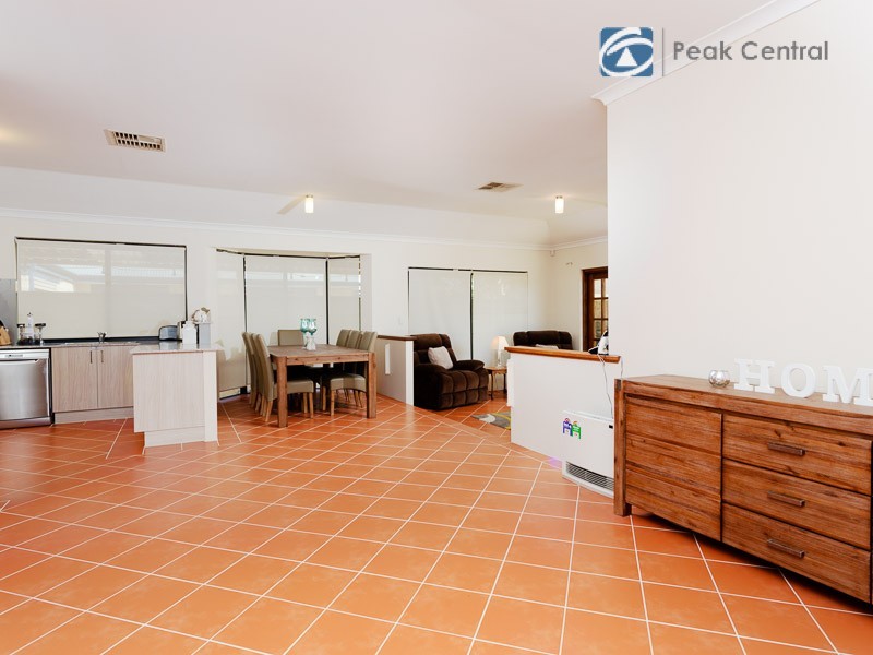 6 Quong Place, Atwell WA 6164