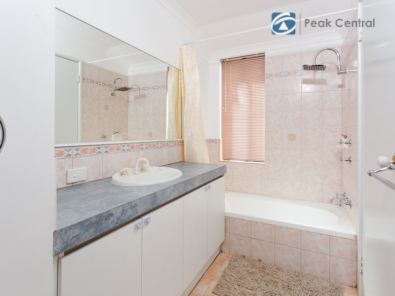 6 Quong Place, Atwell WA 6164