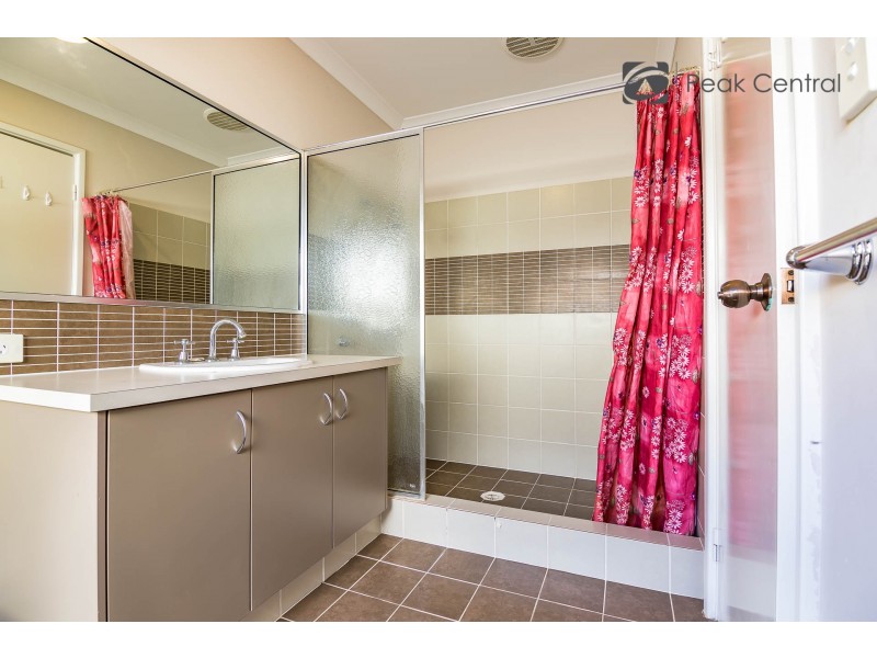 7 Storey Place, Yangebup WA 6164