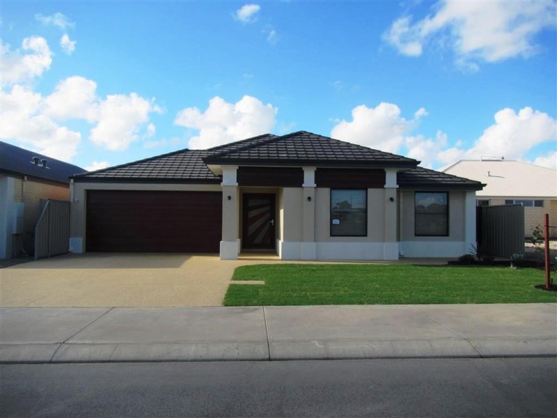 4 Bindarri Grove, Wandi WA 6167