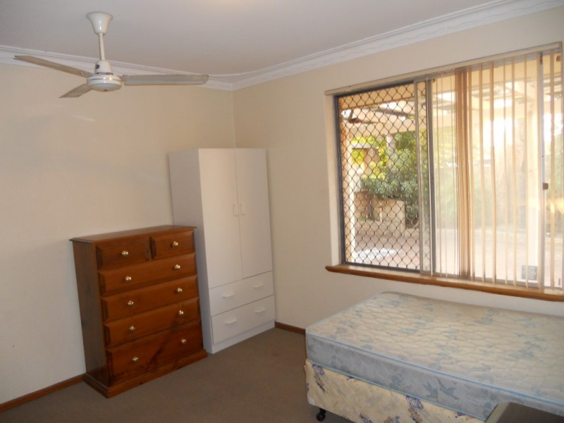 22 Davies Crest, Kardinya WA 6163