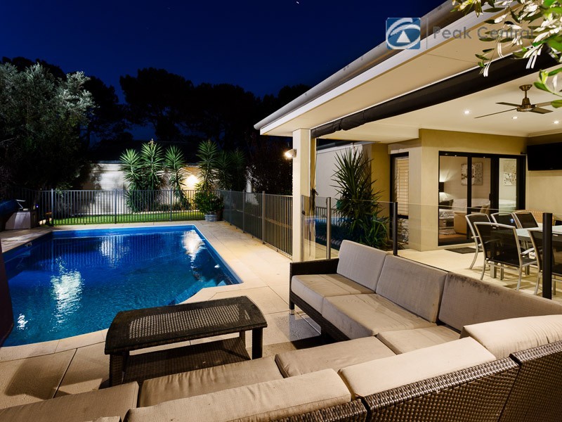11 Euphony Way, Atwell WA 6164