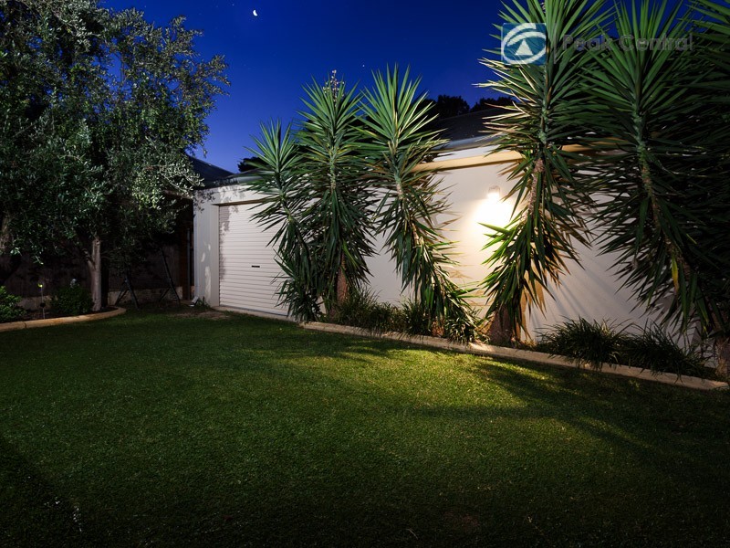 11 Euphony Way, Atwell WA 6164