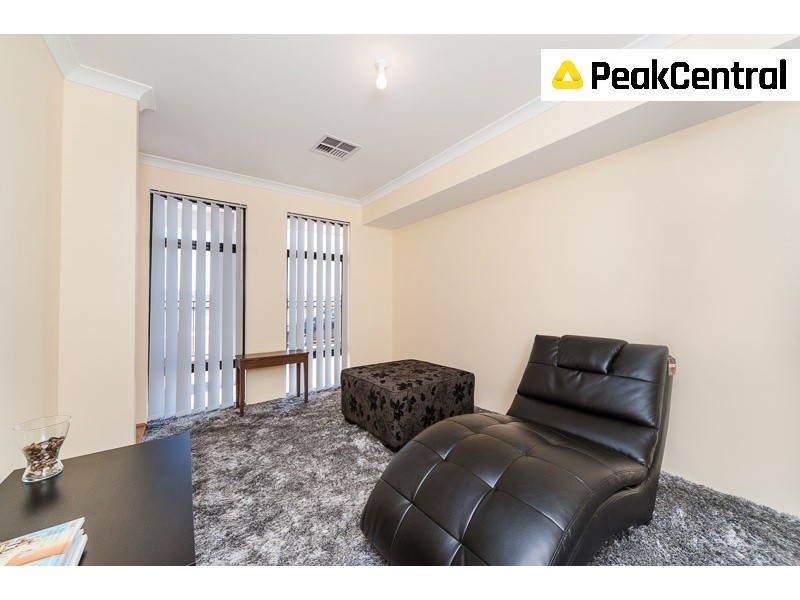 50 Gaebler Road, Hammond Park WA 6164