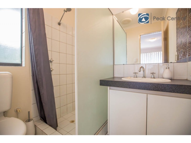 16 Turnbull Close, Atwell WA 6164
