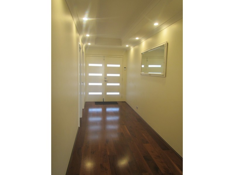 6 Lomandra Way, Hammond Park WA 6164