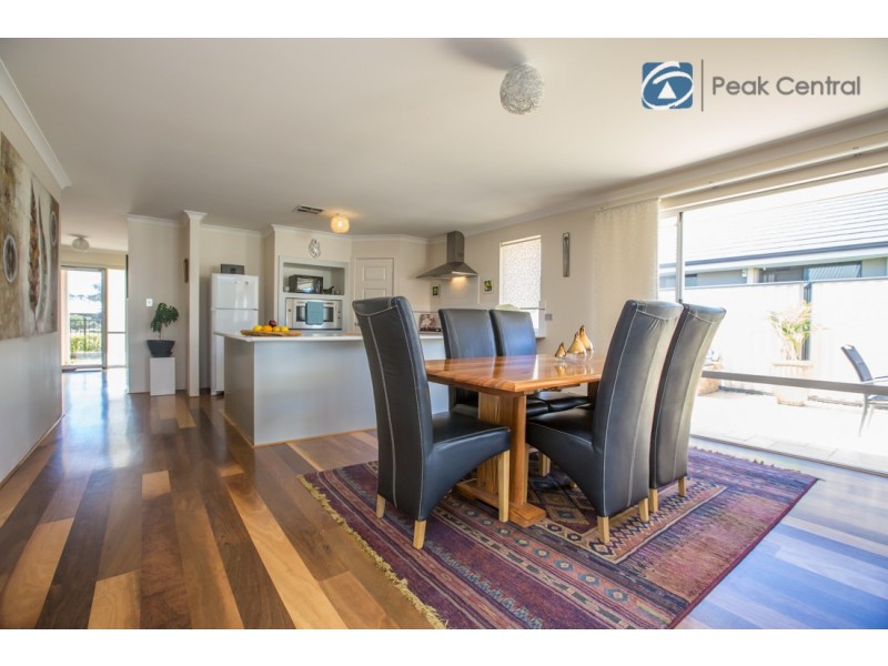 20 Serotina Lane, Aubin Grove WA 6164