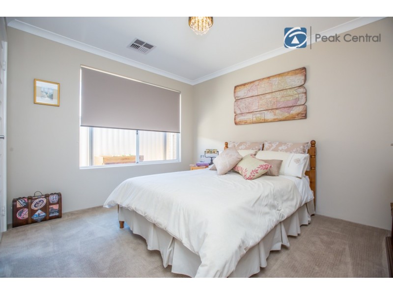 20 Serotina Lane, Aubin Grove WA 6164