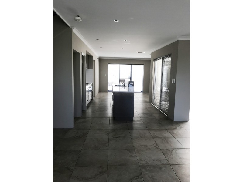 64 Congenial Loop, Atwell WA 6164