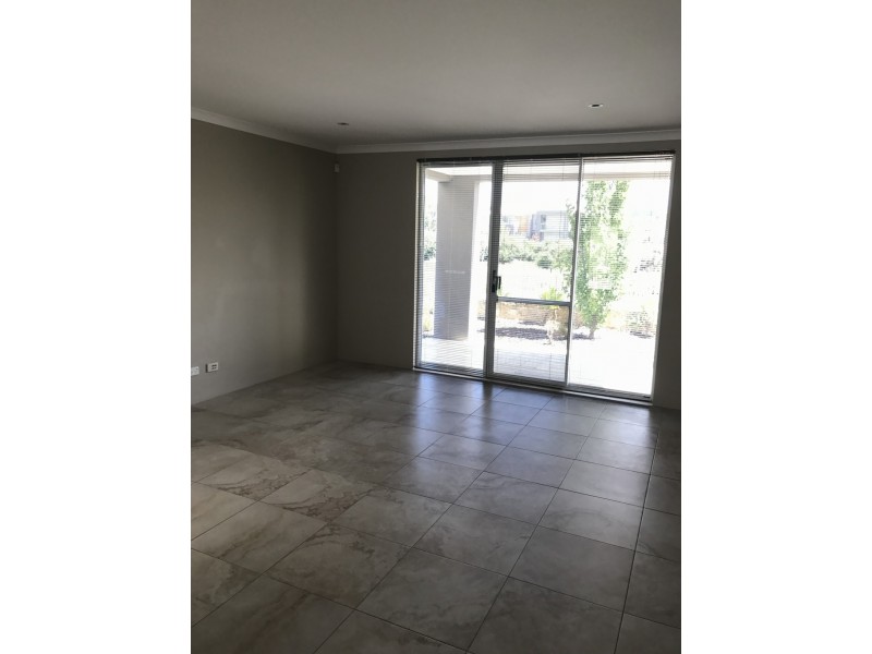 64 Congenial Loop, Atwell WA 6164