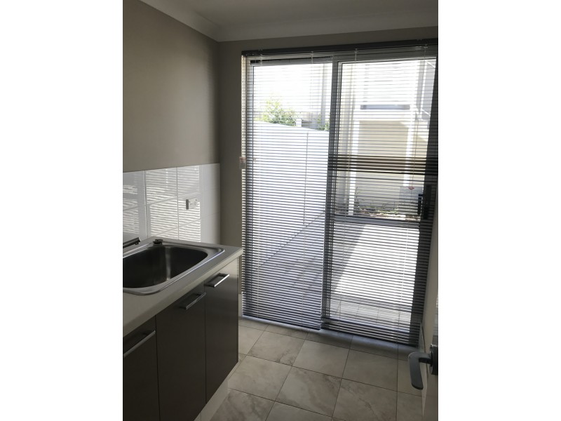 64 Congenial Loop, Atwell WA 6164