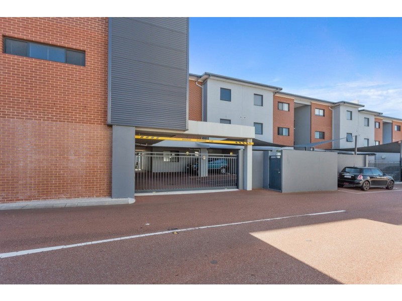 38/2 Stockton Bend, Cockburn Central WA 6164