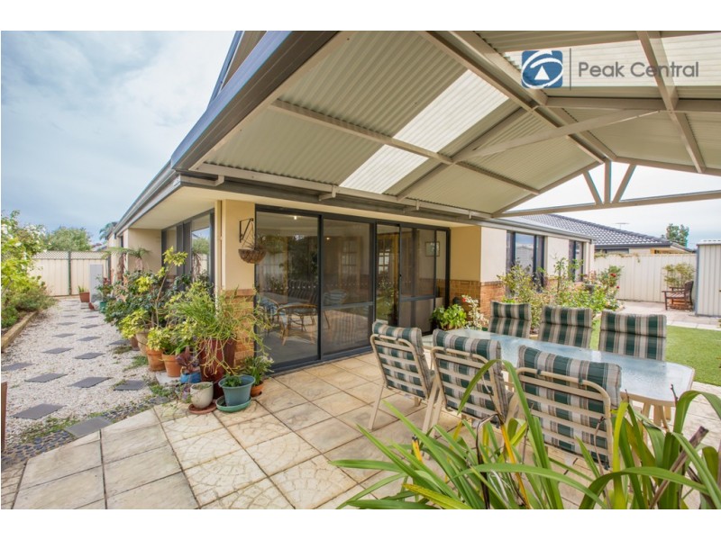 17 Lorne Ave, Hammond Park WA 6164