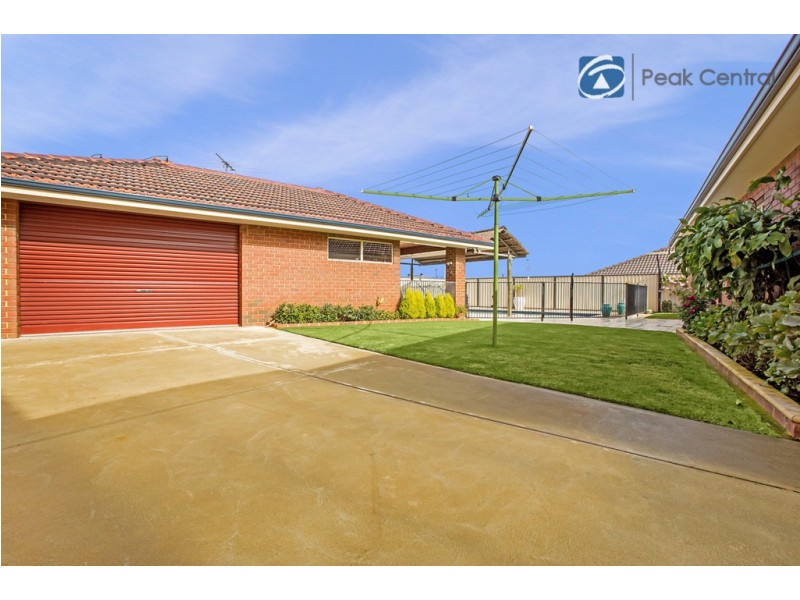 33 Armand Drive, Aubin Grove WA 6164