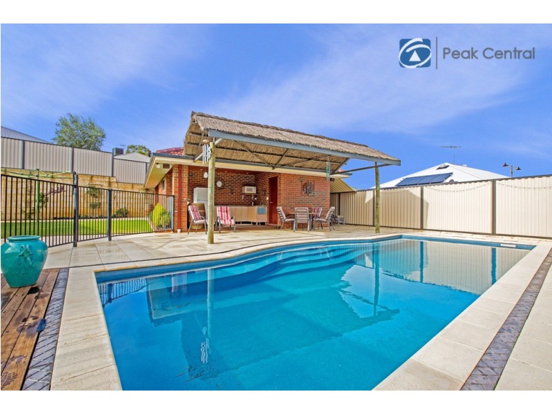 33 Armand Drive, Aubin Grove WA 6164