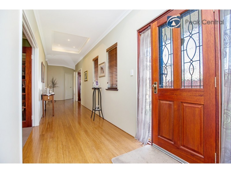 33 Armand Drive, Aubin Grove WA 6164