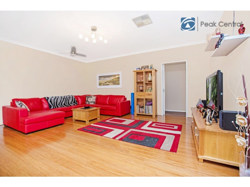 33 Armand Drive, Aubin Grove WA 6164