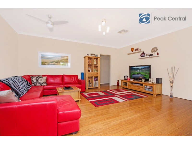 33 Armand Drive, Aubin Grove WA 6164