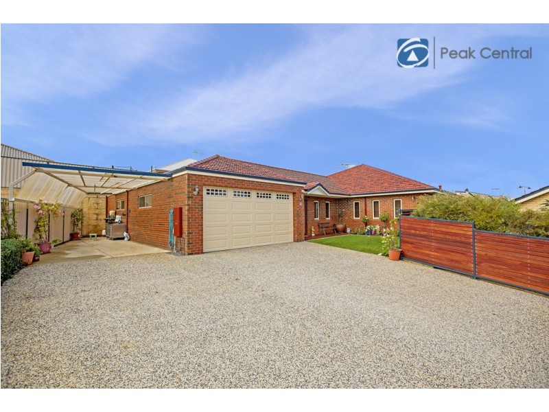 33 Armand Drive, Aubin Grove WA 6164