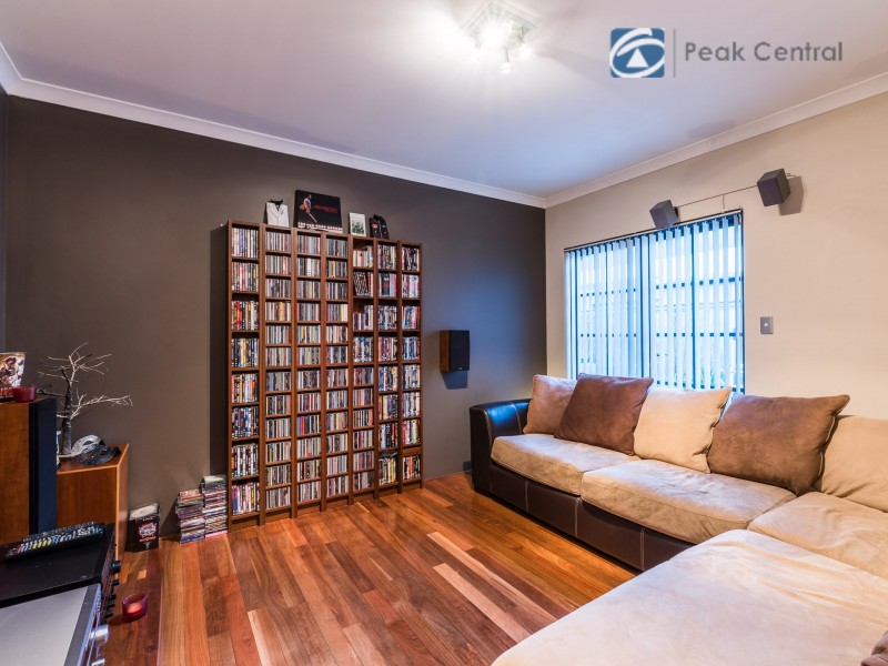 12 Wakehurst Loop, Success WA 6164