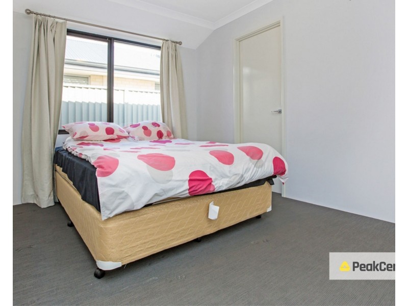4 Addis Way, Wandi WA 6167