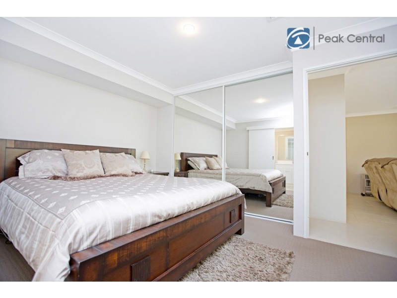 8 Magnet Close, Munster WA 6166