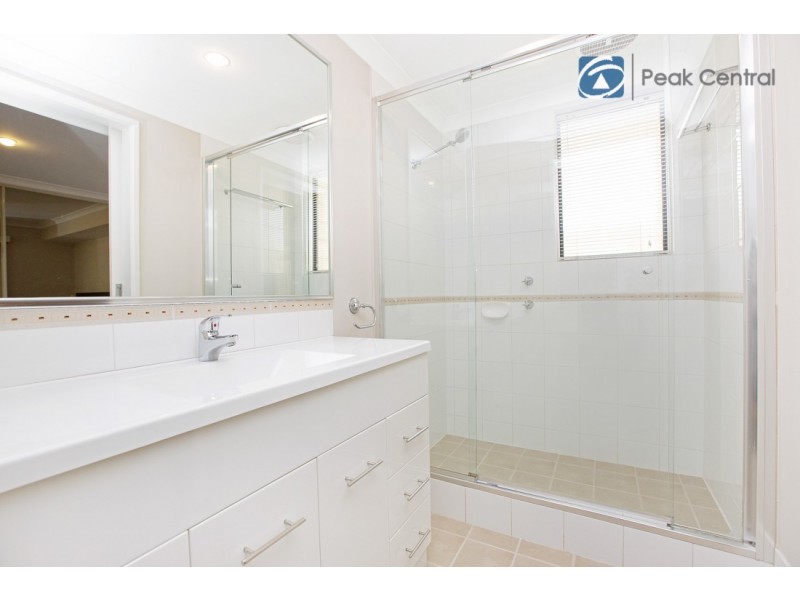 8 Magnet Close, Munster WA 6166