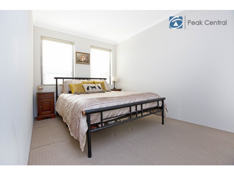 8 Magnet Close, Munster WA 6166