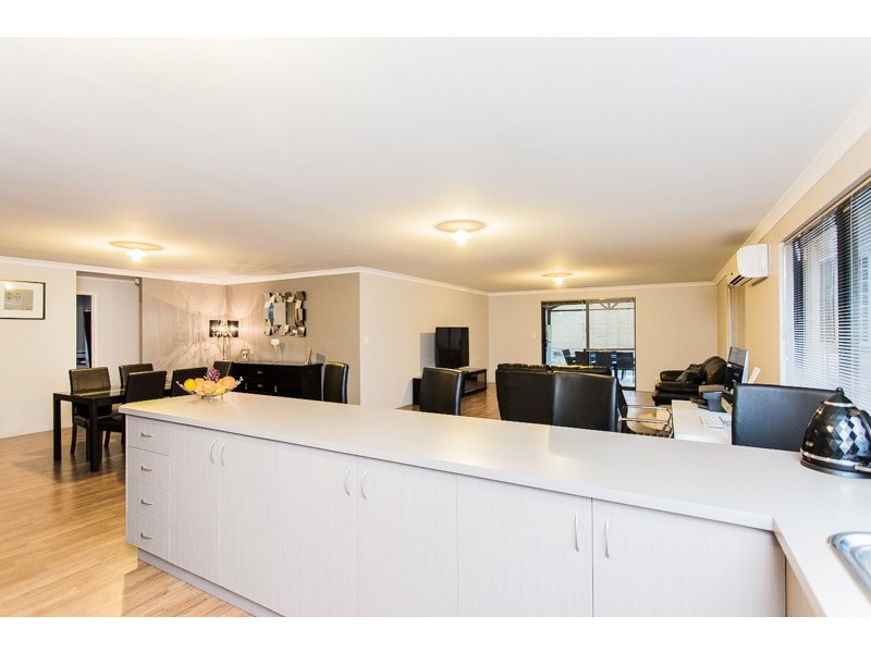 31 Kesiya Turn, Aubin Grove WA 6164