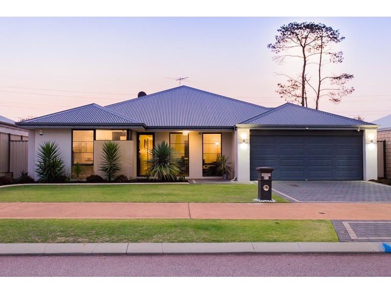 31 Kesiya Turn, Aubin Grove WA 6164