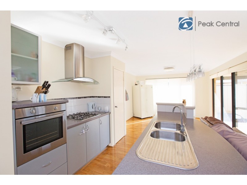 289 Lyon Road, Aubin Grove WA 6164