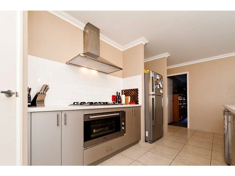 53 Daviesia Turn, Success WA 6164