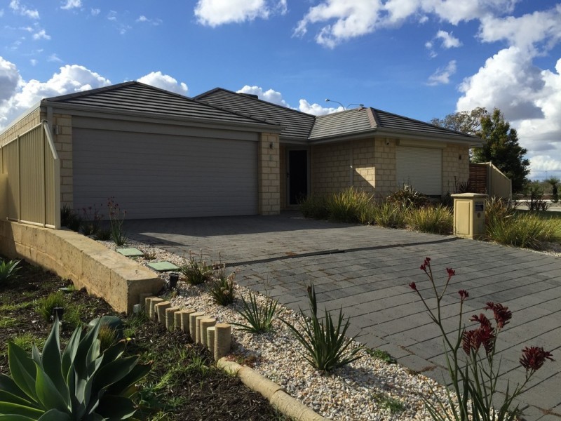 2 Jacksonia Promenade, Success WA 6164