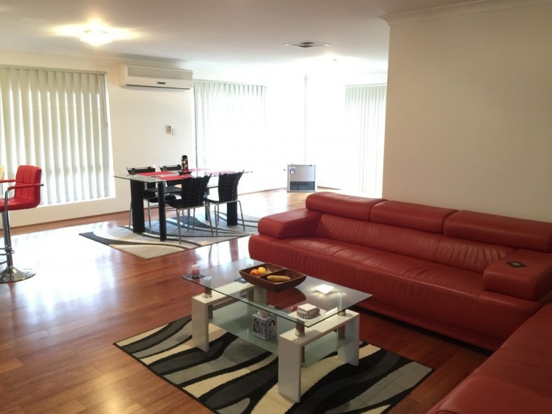 2 Jacksonia Promenade, Success WA 6164