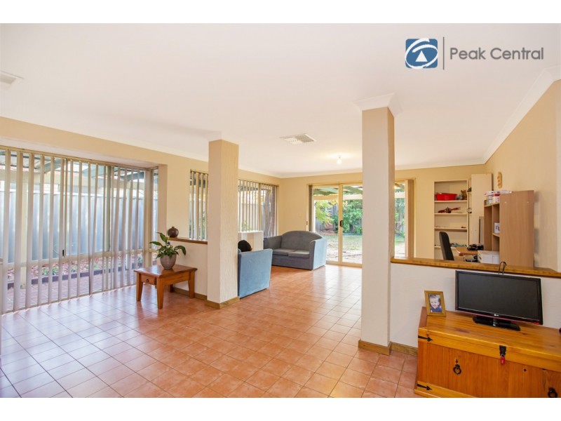 5 Folland Parade, Atwell WA 6164