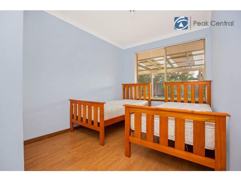 5 Folland Parade, Atwell WA 6164