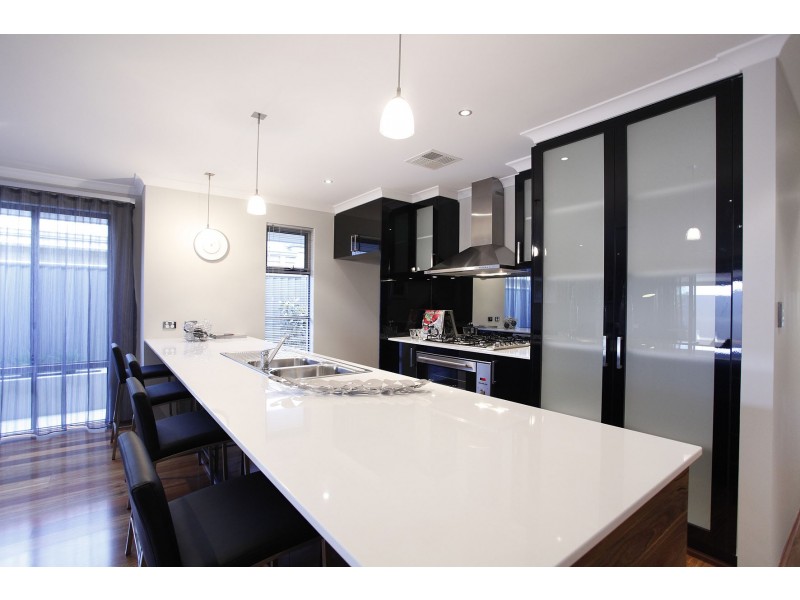 9 Fortis Pass, Wandi WA 6167