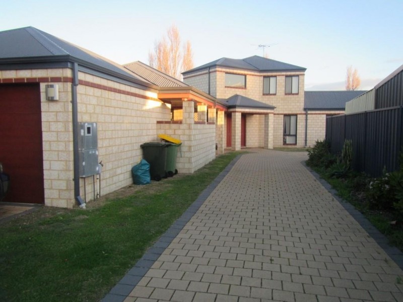 17A Crater Place, Rockingham WA 6168
