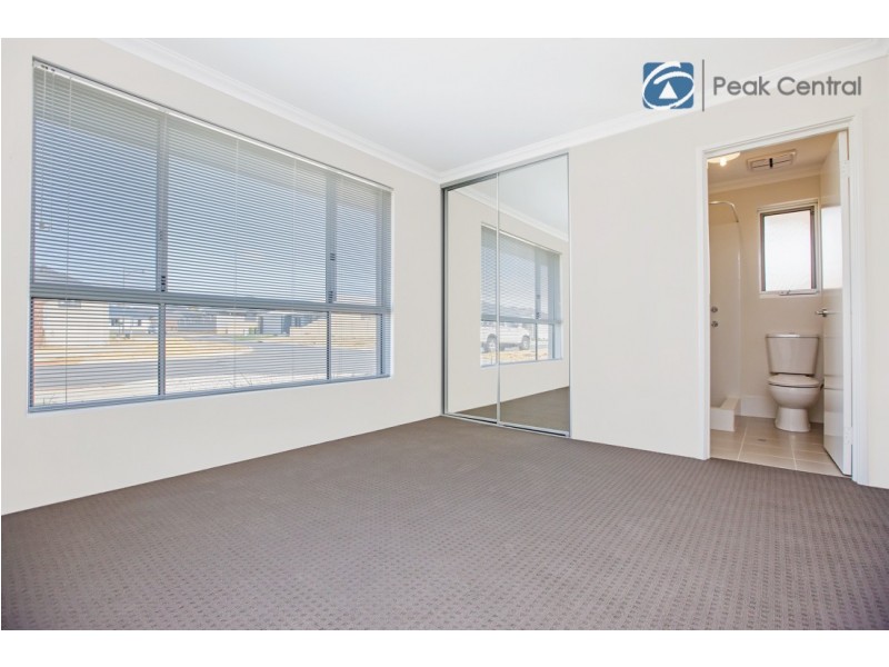 10 Packer Rise, Hammond Park WA 6164