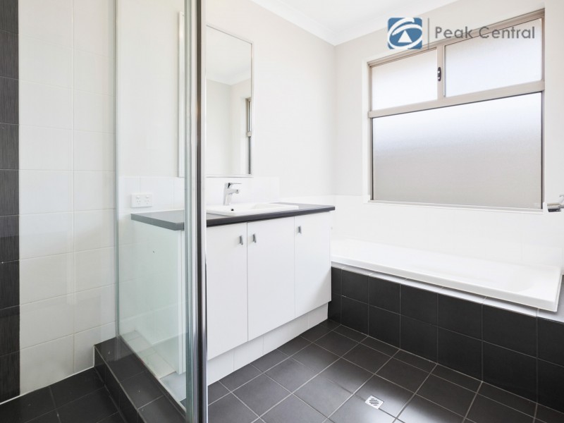 182 Sunrise Boulevard, Wellard WA 6170