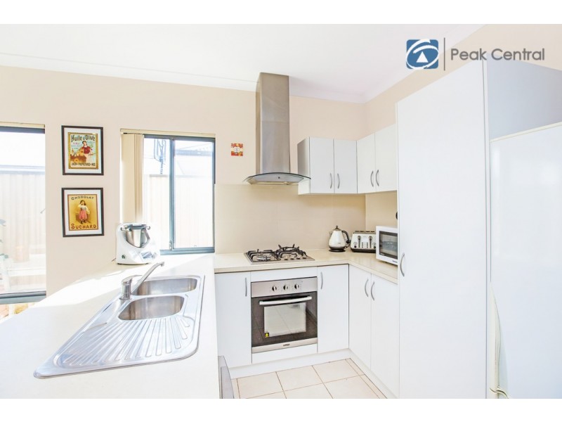 12a Spruce Terrace, Aubin Grove WA 6164