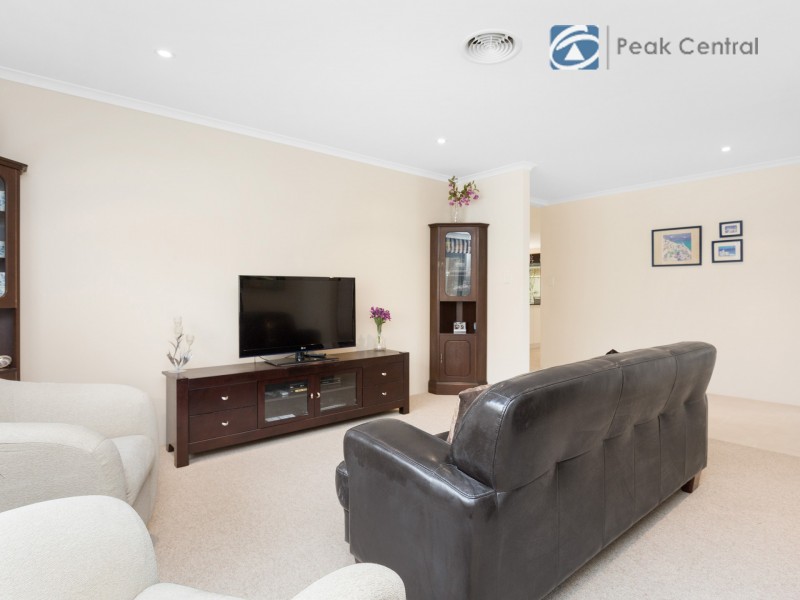 5 Correa Pass, Success WA 6164