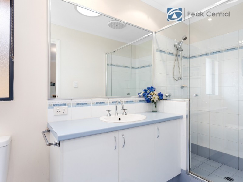 5 Correa Pass, Success WA 6164