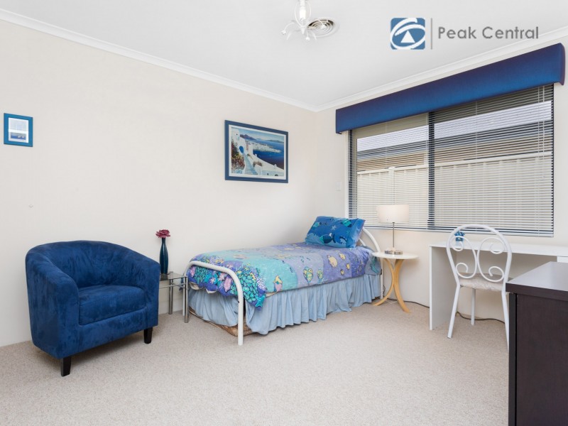 5 Correa Pass, Success WA 6164