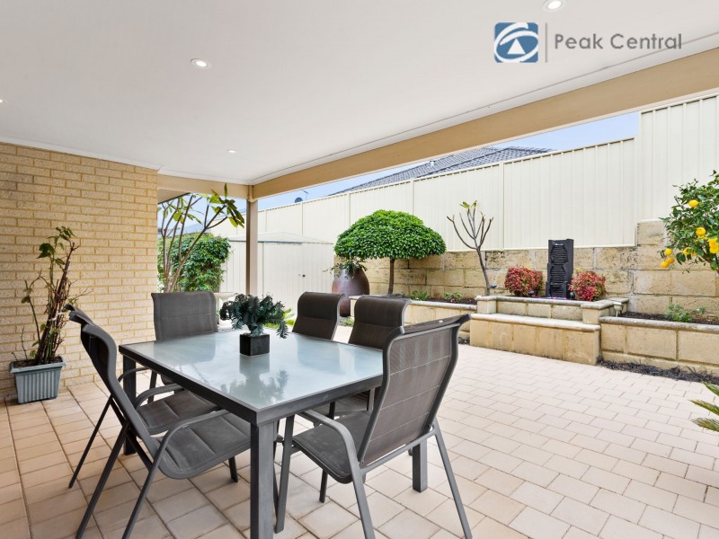 5 Correa Pass, Success WA 6164